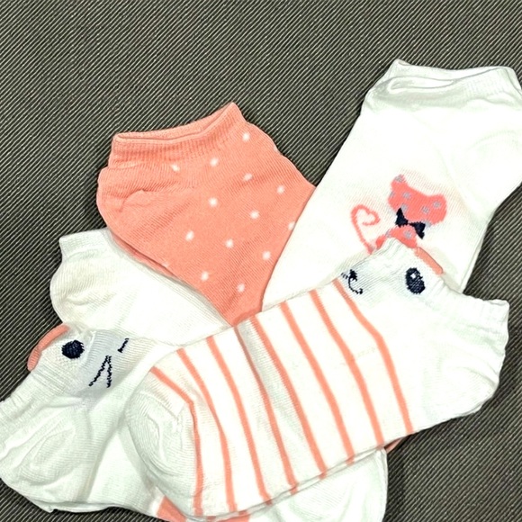 Accessories - Lot of 5 Pairs of Cute Characters Socks